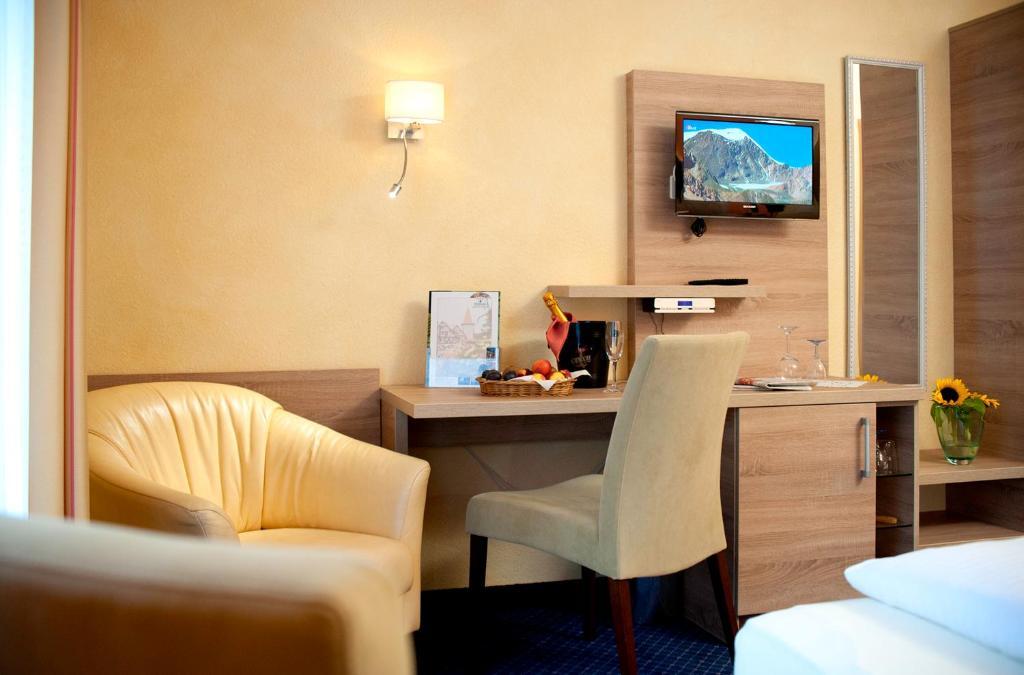 Stadthotel Pfeffermuehle เกนเกนบาค ห้อง รูปภาพ
